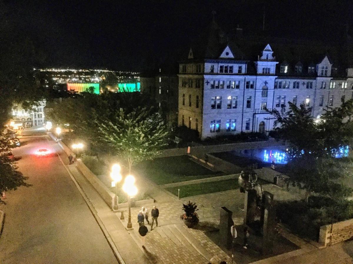 De Lux Le Meribel Du Vieux-quebec Apartment *