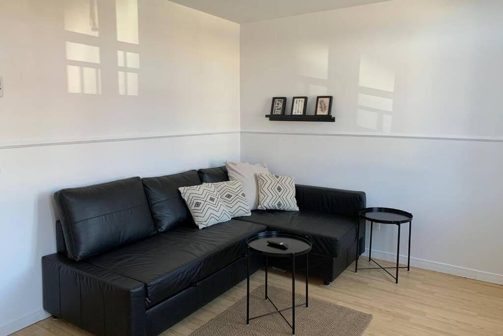 Boho Avec Parking Apartment