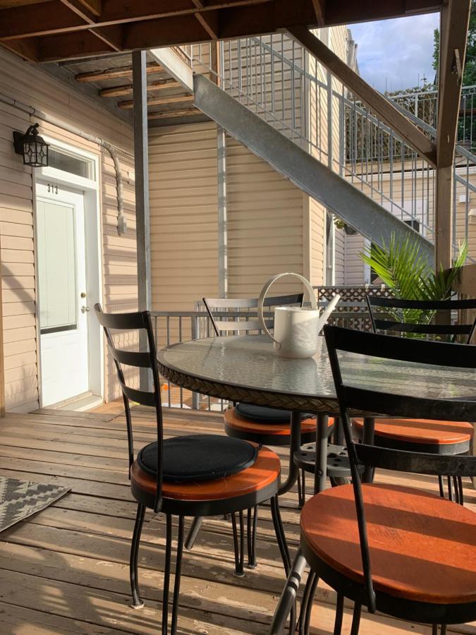Boho Avec Parking Apartment