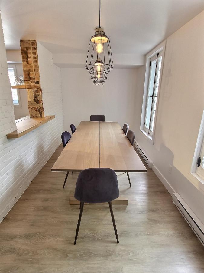 Apartment Hidden Gem - Old At Its Best !