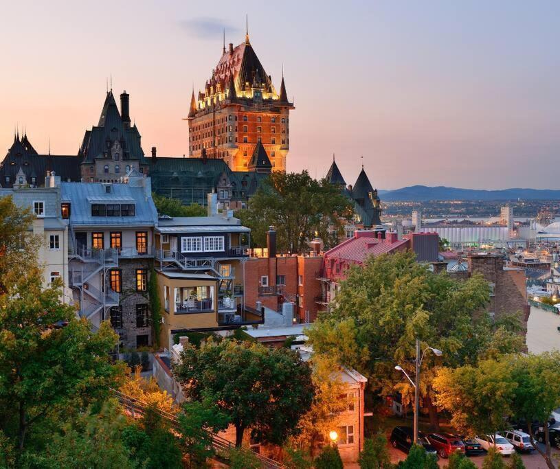 Initial / Reflexion / Centre-ville De Apartment Quebec City