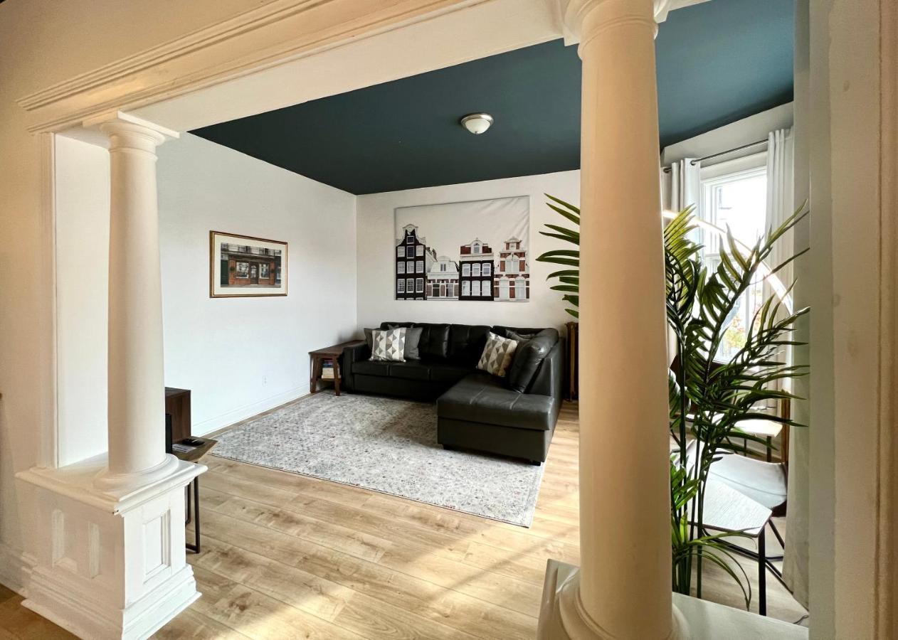 Apartment Les 300s 3e Avenue *