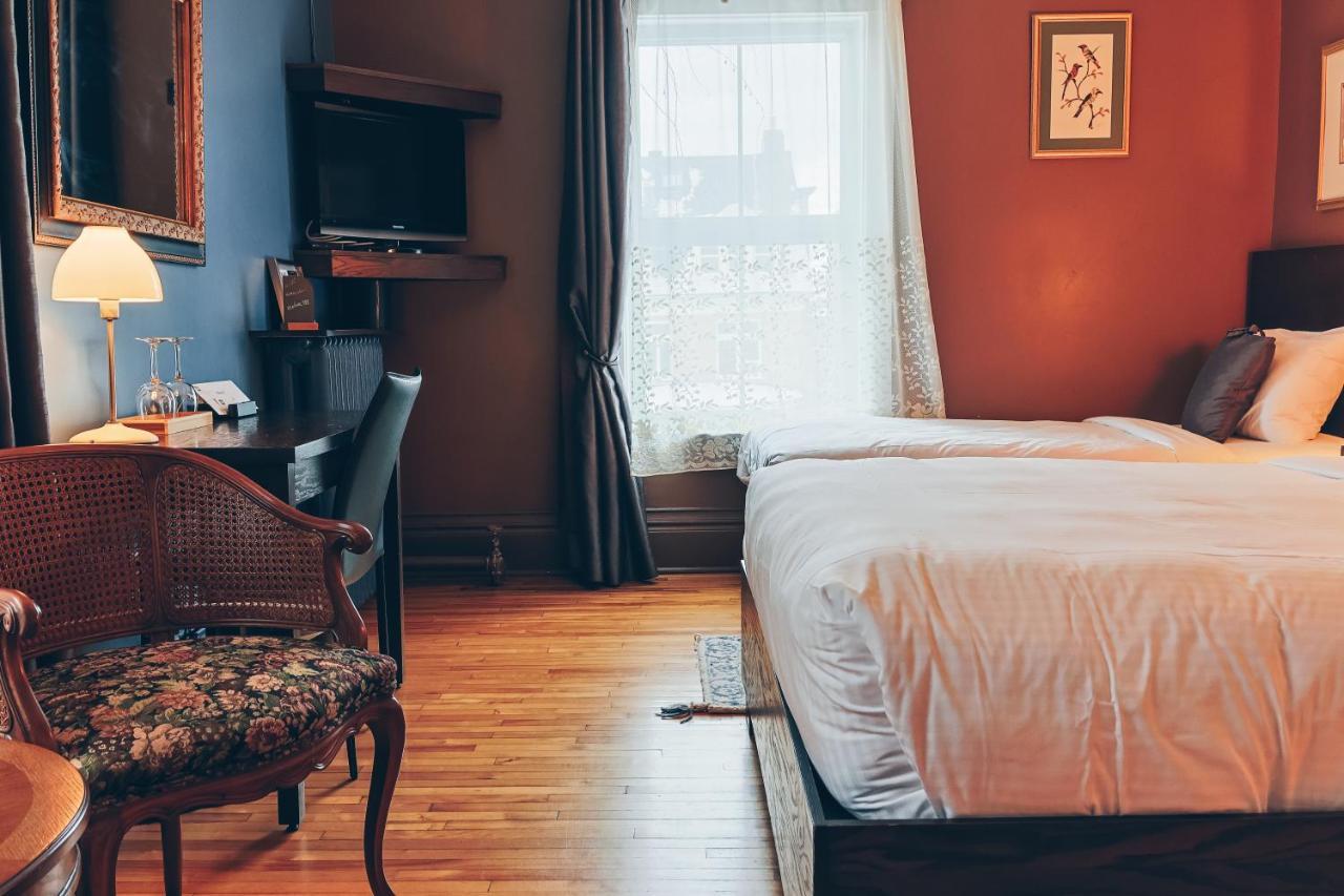 Aux Deux Lions 3* Quebec City