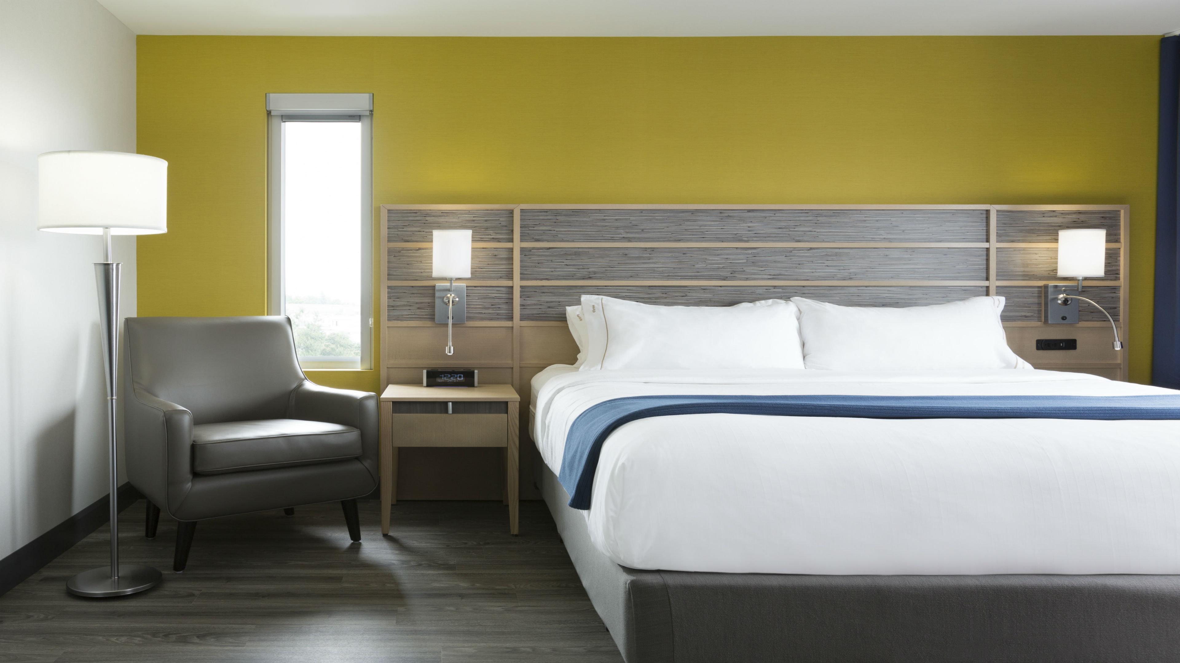 Hotel Express City-sainte Foy By Ihg 3*