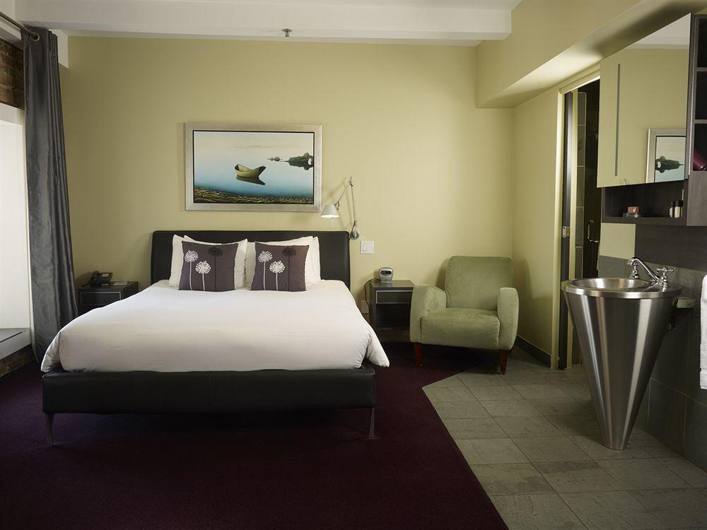 Le Priori 4* Quebec City