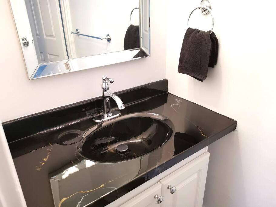 Apartment Old - Les Montcalm #2 - Free Parking Quebec City