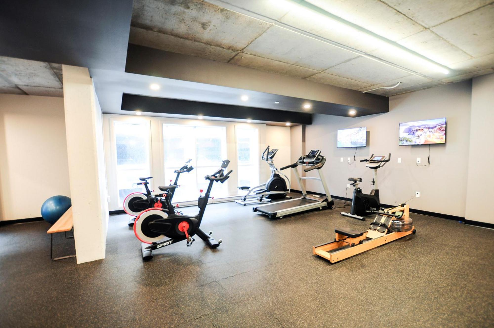 Apartment Le Rustique, Chic En Ville, Bbq/ Piscine Quebec City