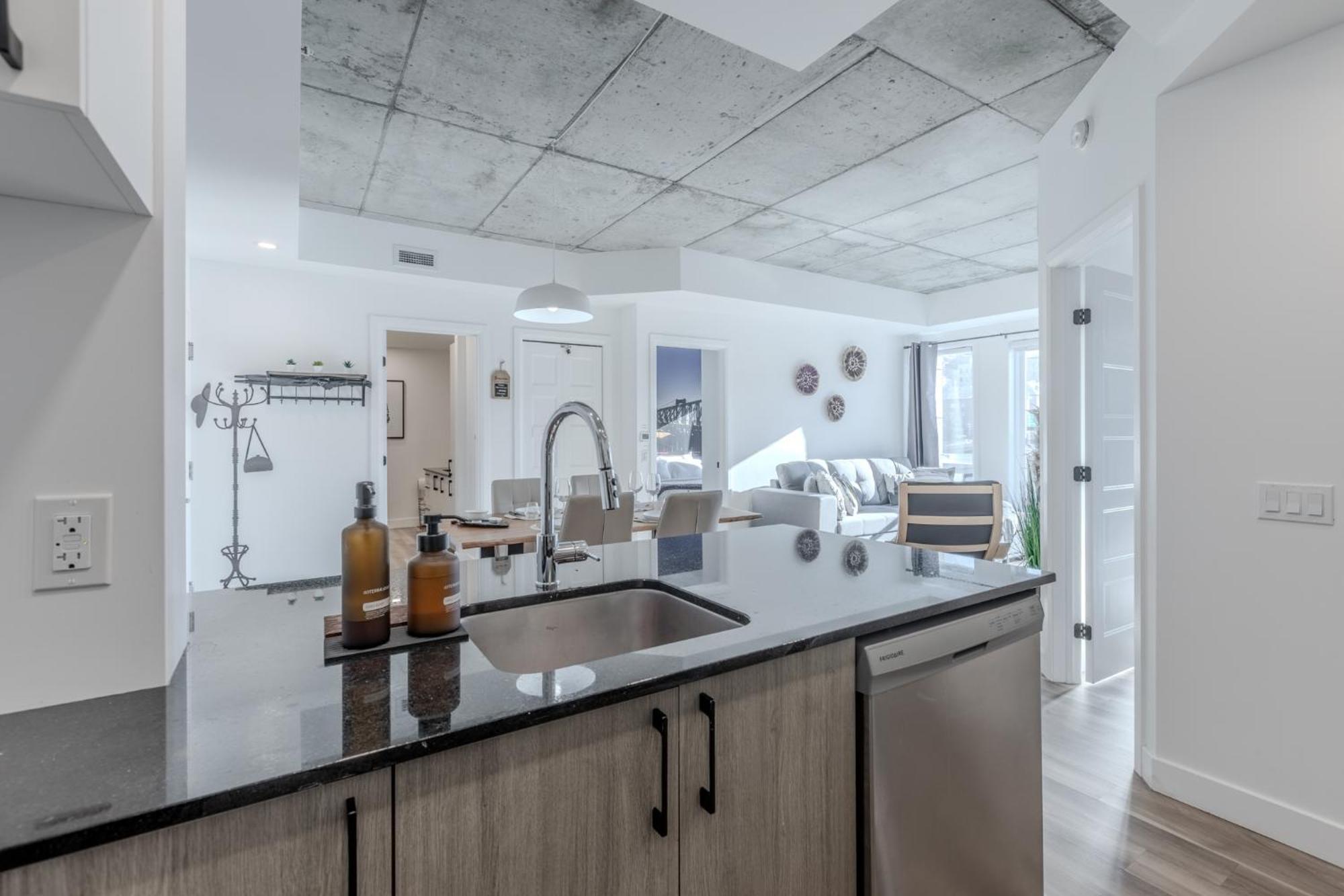 L'horizon Urbain, Centre Ville, Toit-terrasse Gym Apartment Quebec City