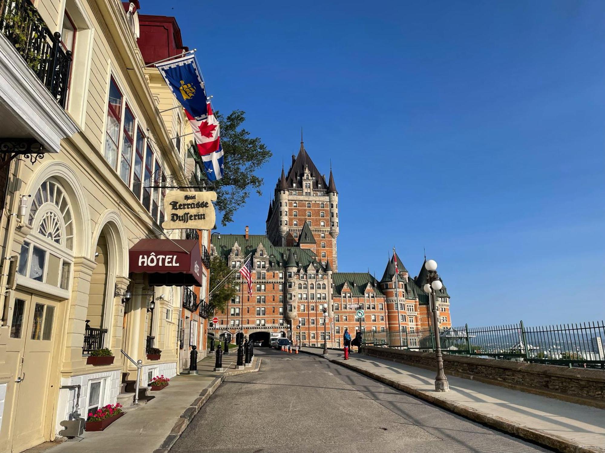 Terrasse Dufferin Hotel 2*