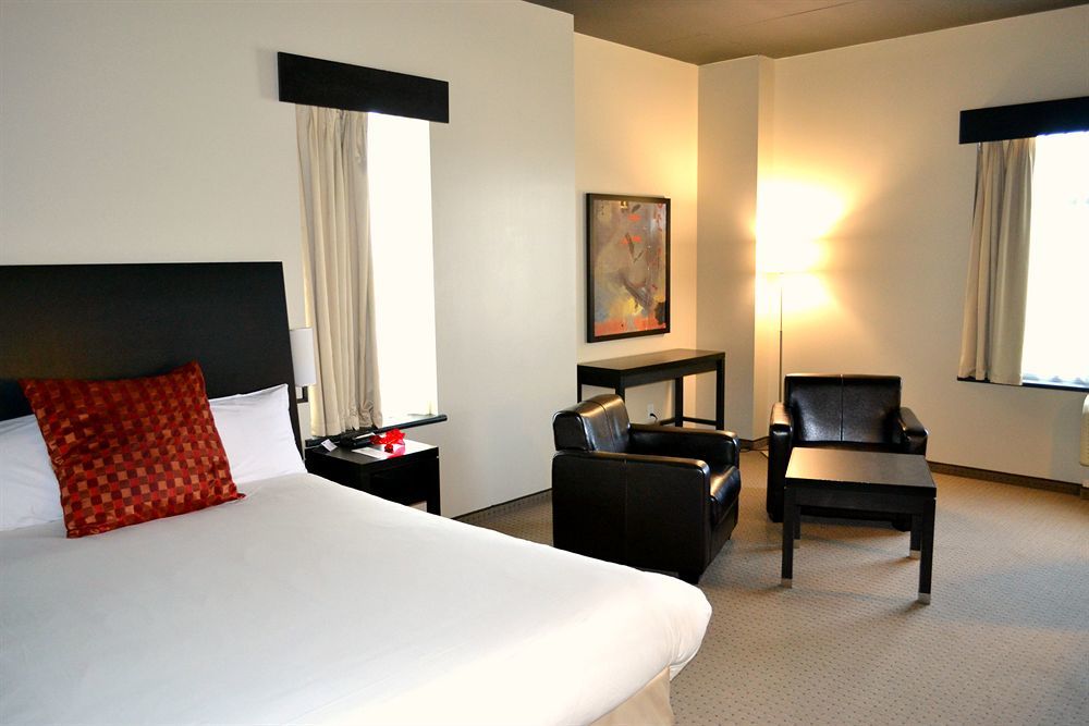Hotel Grand Times - Aeroport De 4*