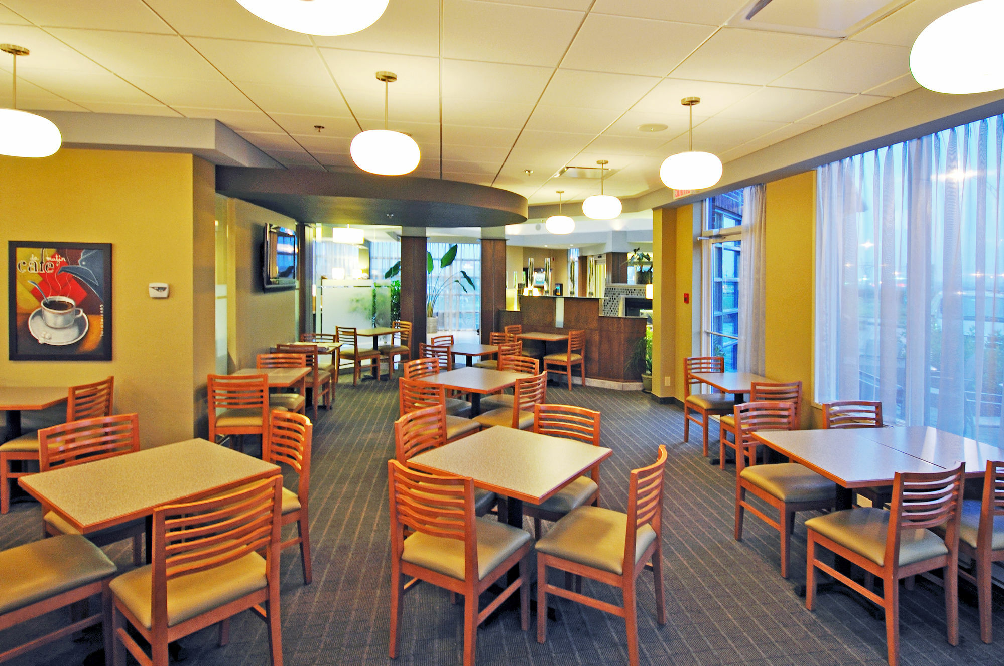 Express City-sainte Foy By Ihg Hotel 3*