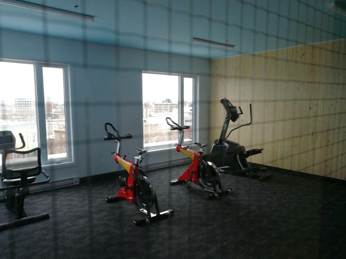 Penthouse On Charest - With Parking And Gym Apartment