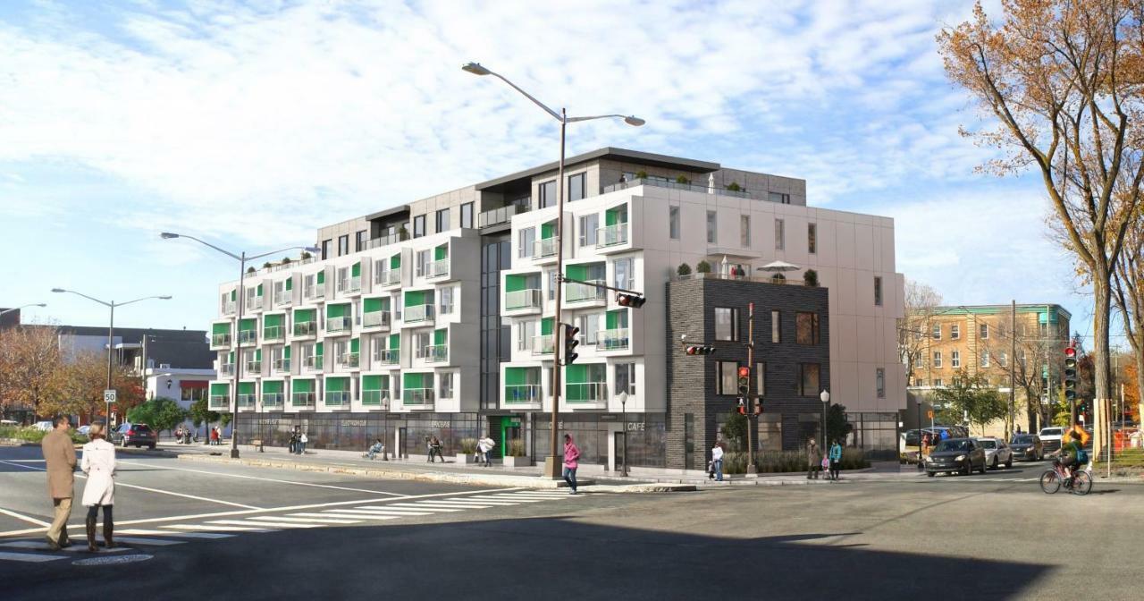 Apartment Penthouse On Charest - With Parking And Gym *