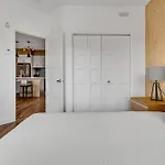 Initial / Spritz / Downtown Qc +Stat