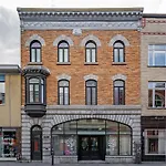 Le 1911 Luxury Condo