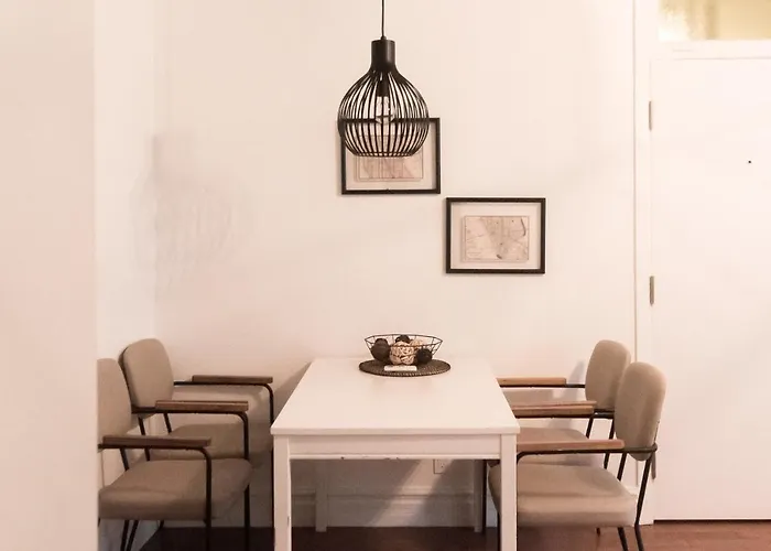 Amazing 2Br Condo In Heart Of Old City