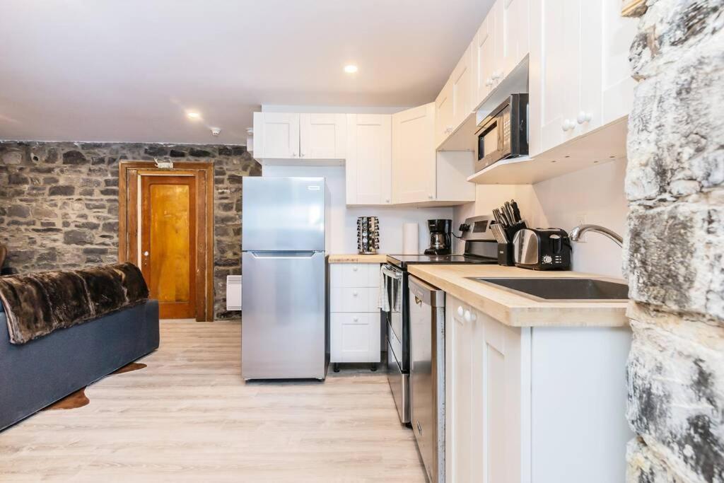 North House - Modern Meets Rustic- 2 Bedroom In Old Apartment