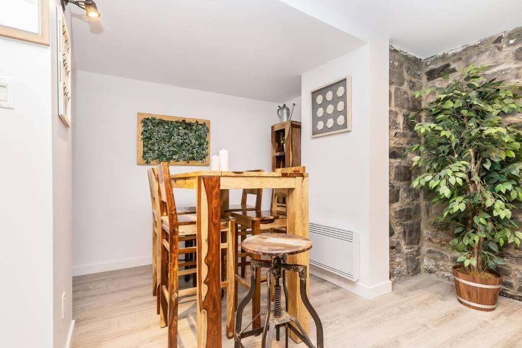 North House - Modern Meets Rustic- 2 Bedroom In Old Quebec City