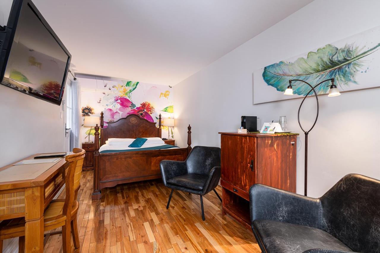 Le Coureur Des Bois Bed & Breakfast
