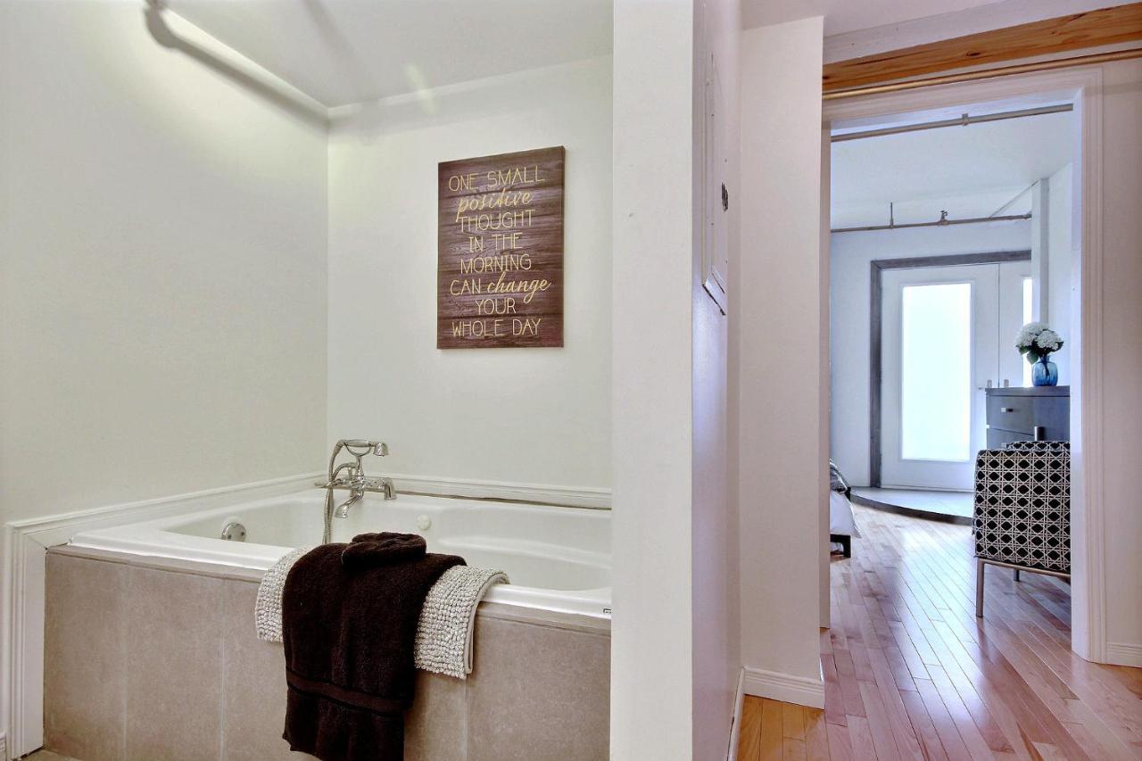 Apartment Lion's Den // Spacious 1500 Sqft Quebec City