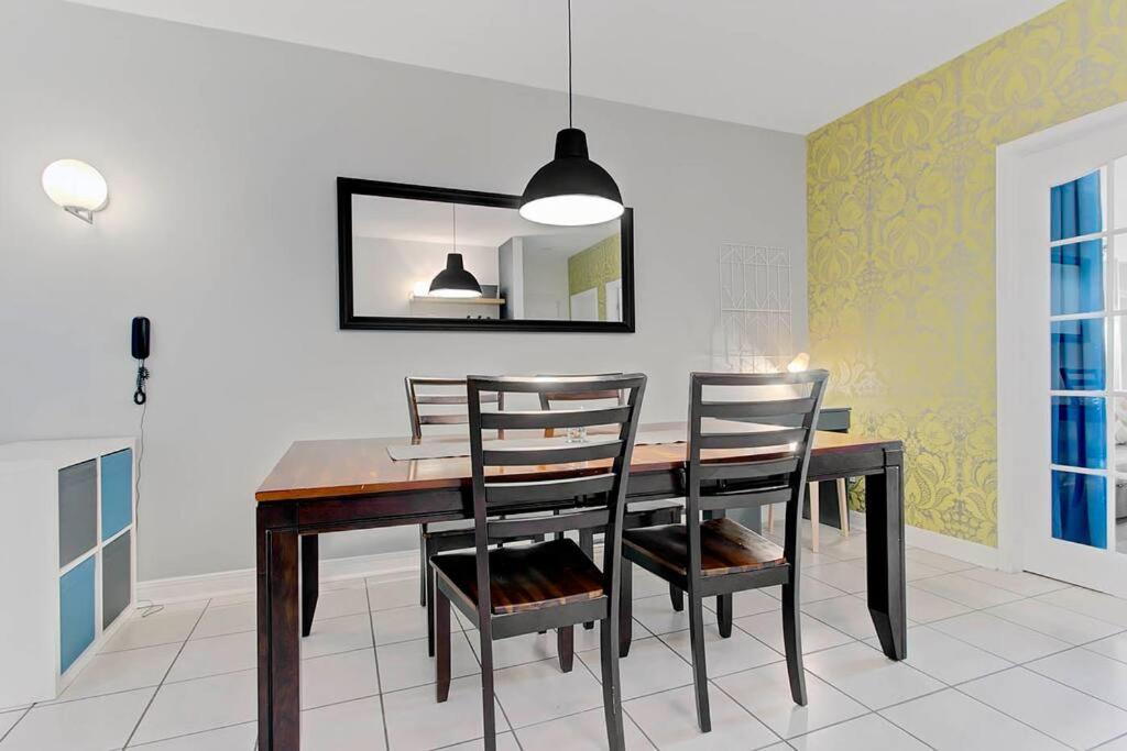 ***nouveau*** Superbe Pour 8 Personnes Quebec City