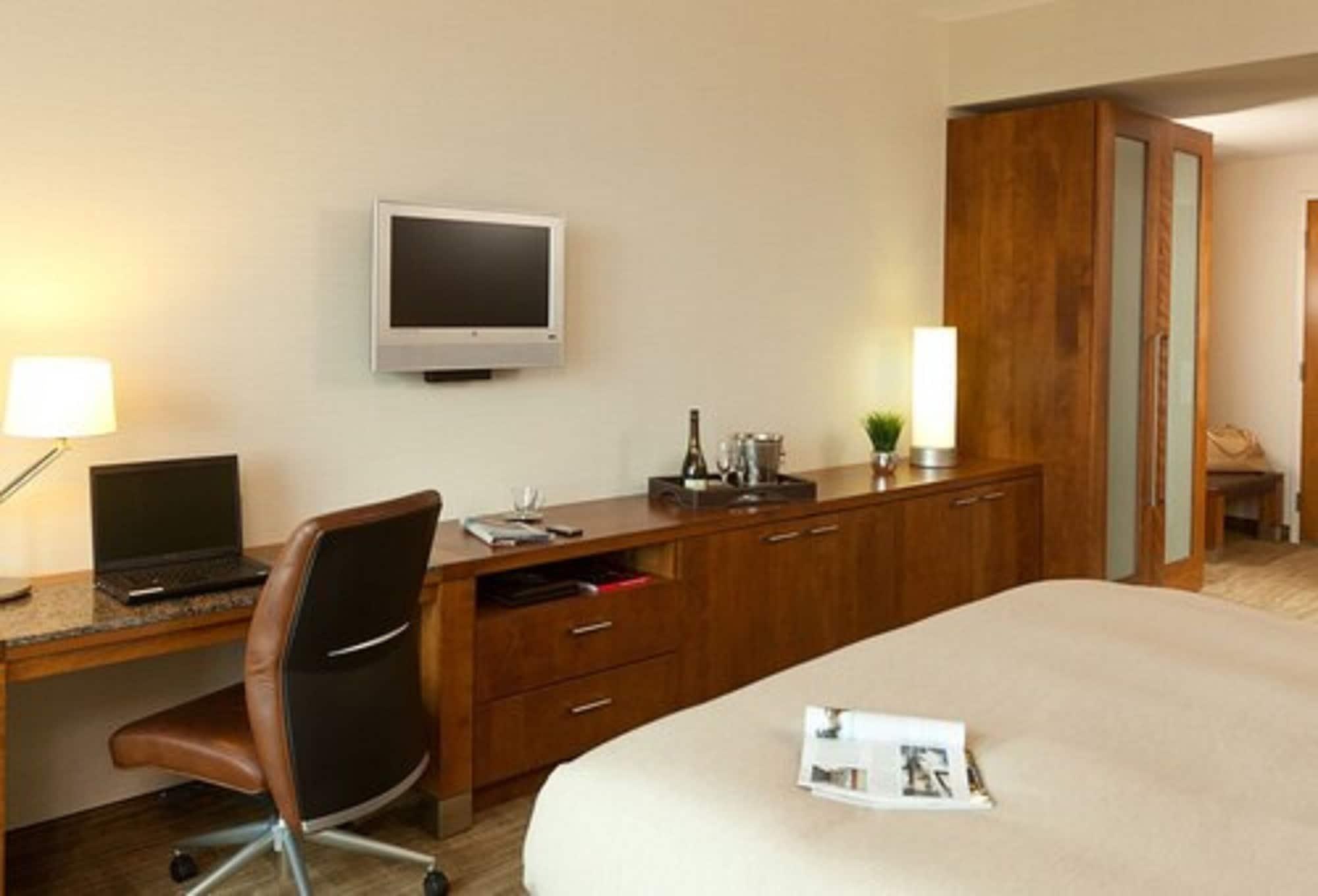 Hotel Chateau Laurier 4*