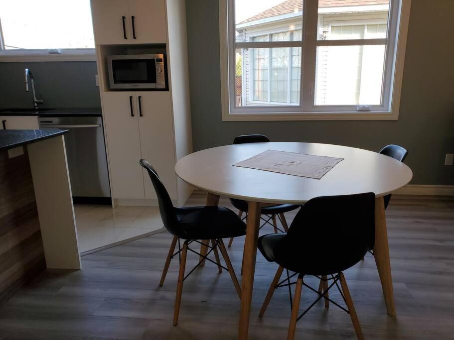 Logement Avec Stationnement Sur Place Apartment *