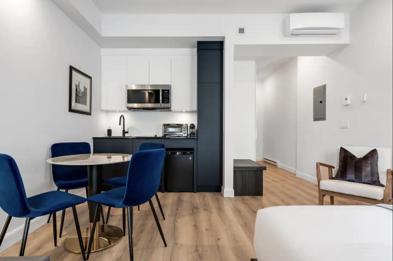 Initial - Bond 007 - Centre De Apartment *