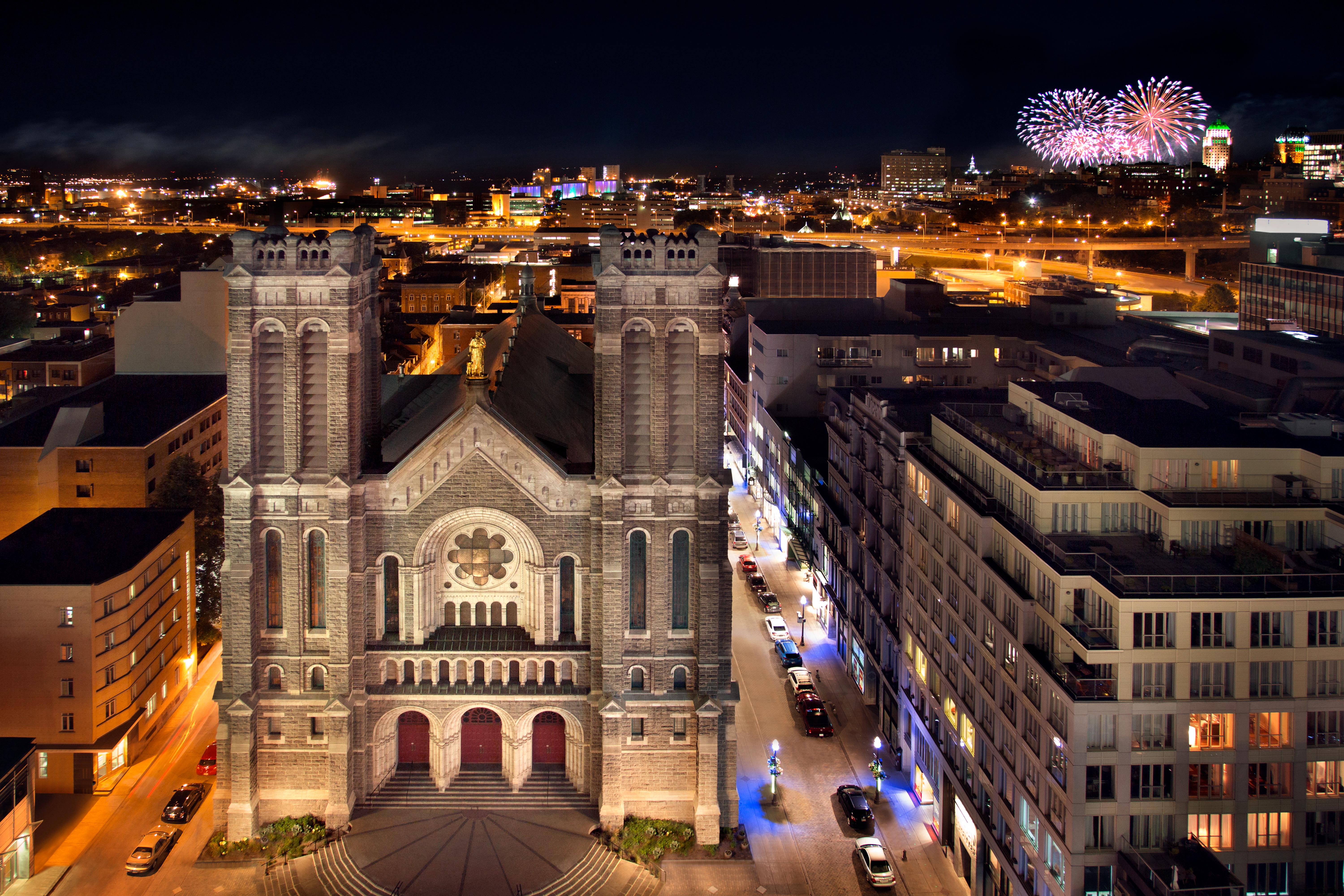 Pur, Quebec, A Tribute Portfolio 4* Quebec City