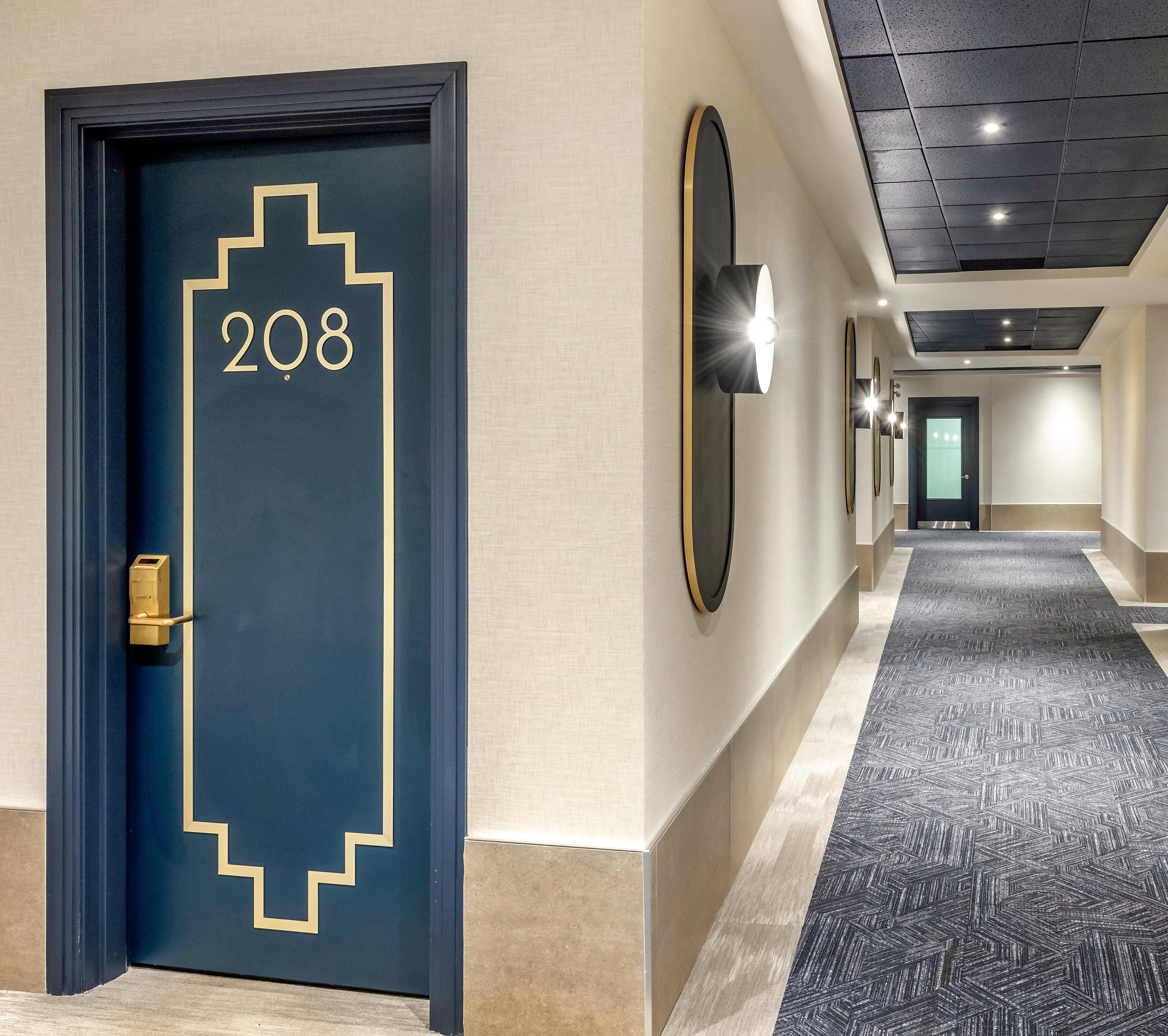 Royal William, Ascend Collection Hotel 3*