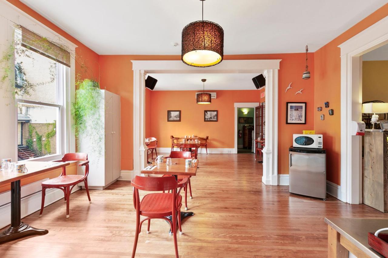 Hotel Chateau Des Tourelles 3*
