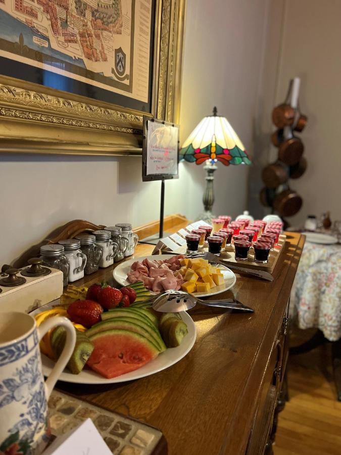 Chez Hubert Bed & Breakfast