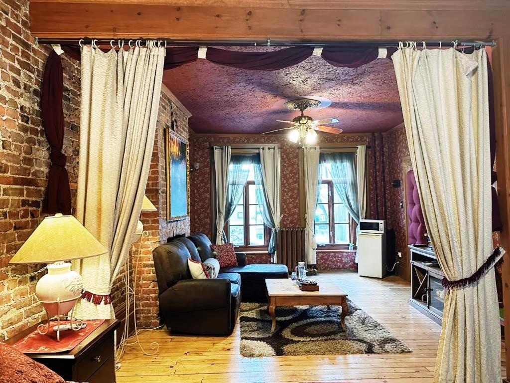 Au Petit Roi Bed & Breakfast Quebec City