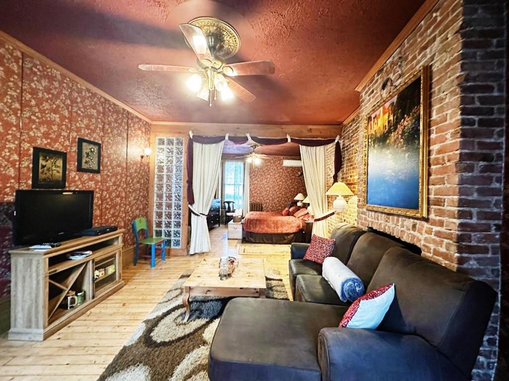 Bed & Breakfast Au Petit Roi Quebec City
