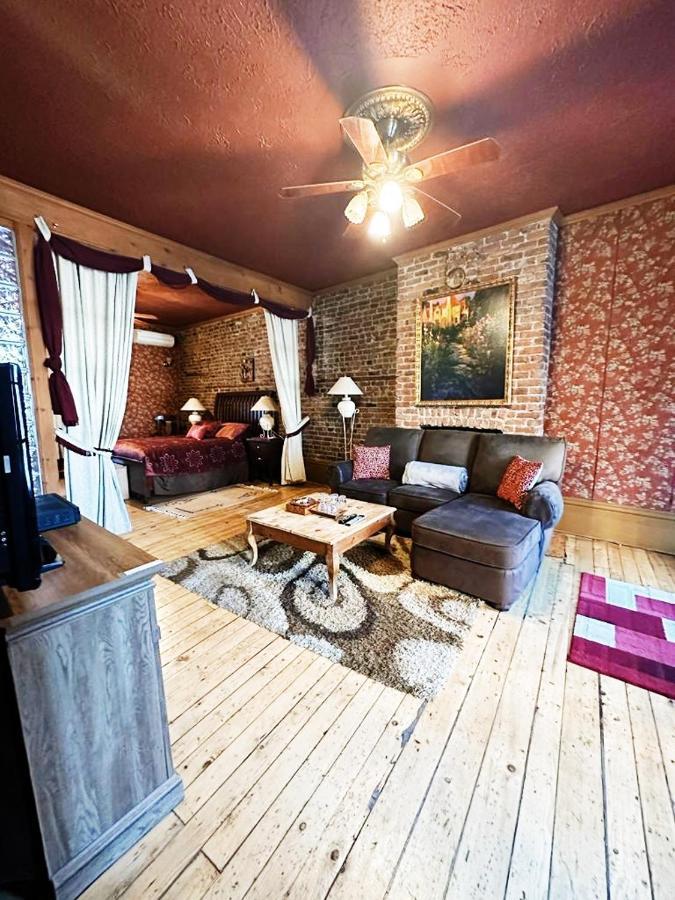 Au Petit Roi Bed & Breakfast Quebec City