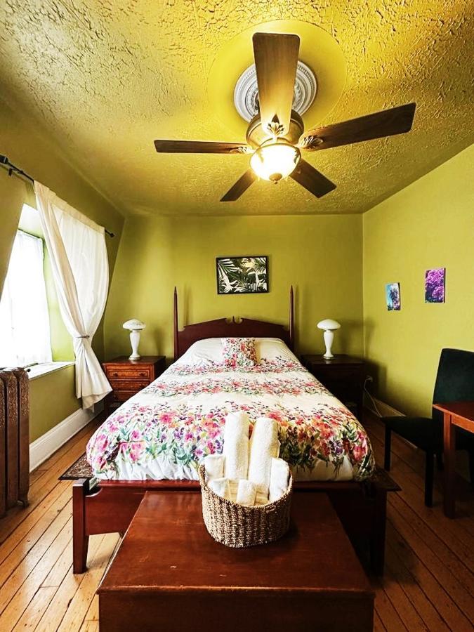 Au Petit Roi Bed & Breakfast Quebec City