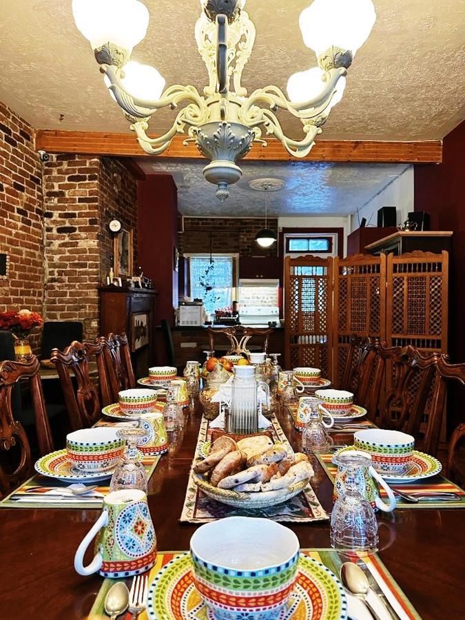 Au Petit Roi Bed & Breakfast 4*