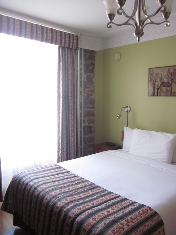 Hotel Manoir De L'esplanade 3*