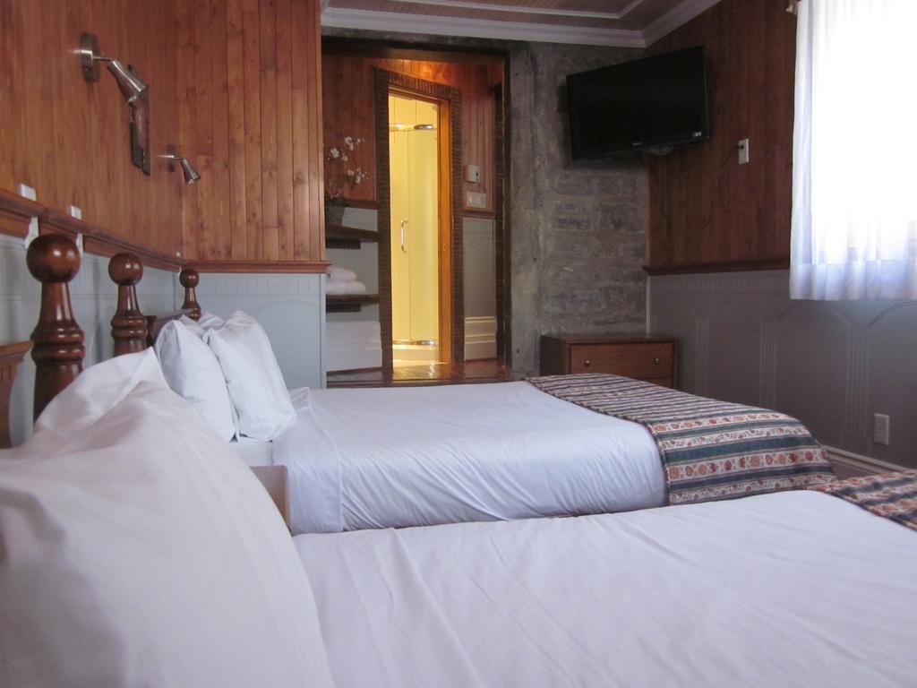 Manoir De L'esplanade Hotel