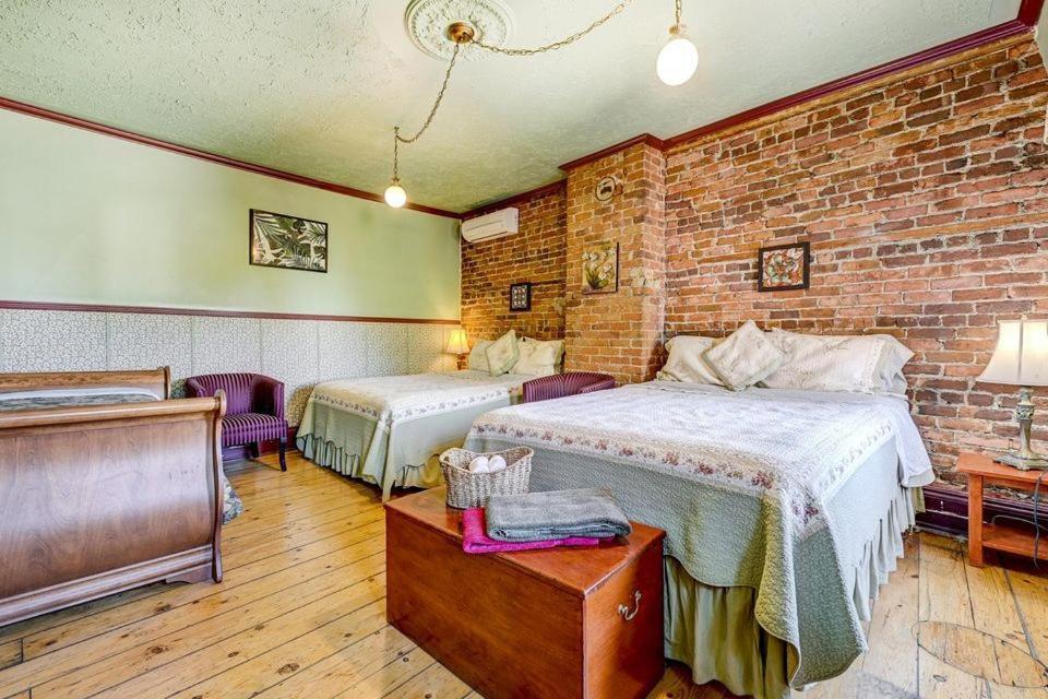 Au Petit Roi Bed & Breakfast Quebec City