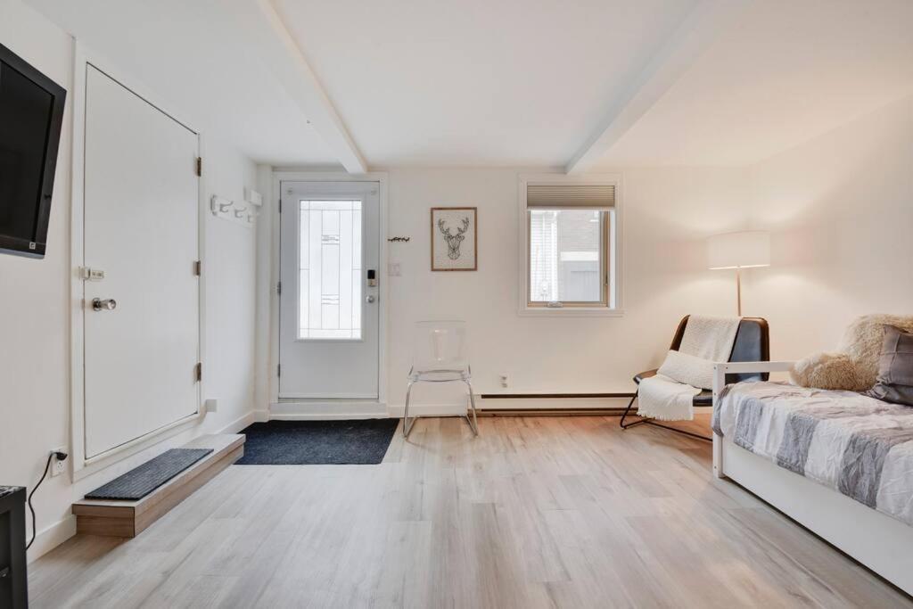 Holiday home Charming Century-old House In Center Quebec City