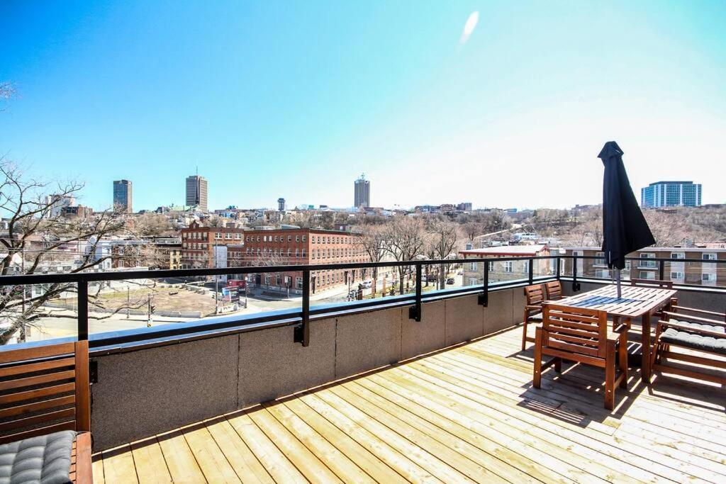 K-417 / Parking & Gym - Private Balconies *