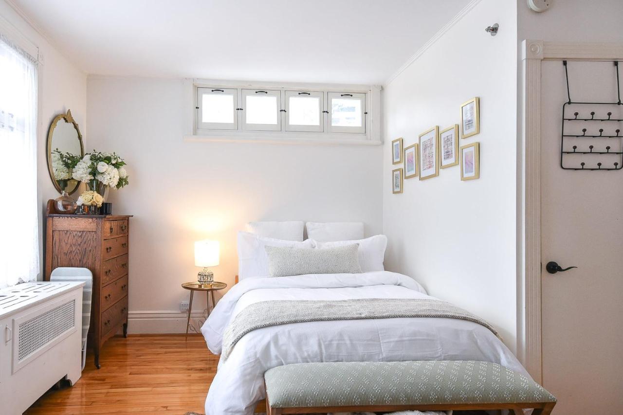 Bright And Beautiful Studio In Old *