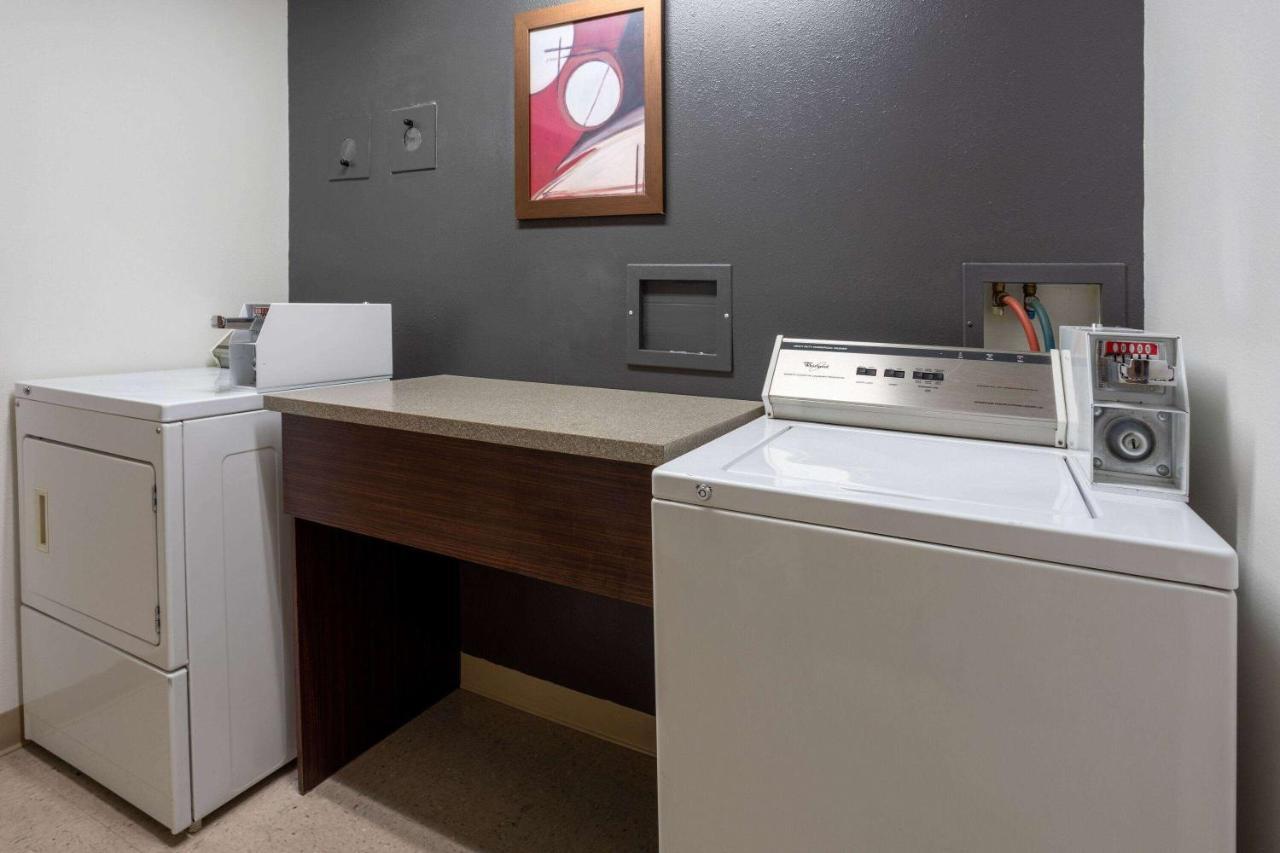 Hotel Super 8 By Wyndham 3*
