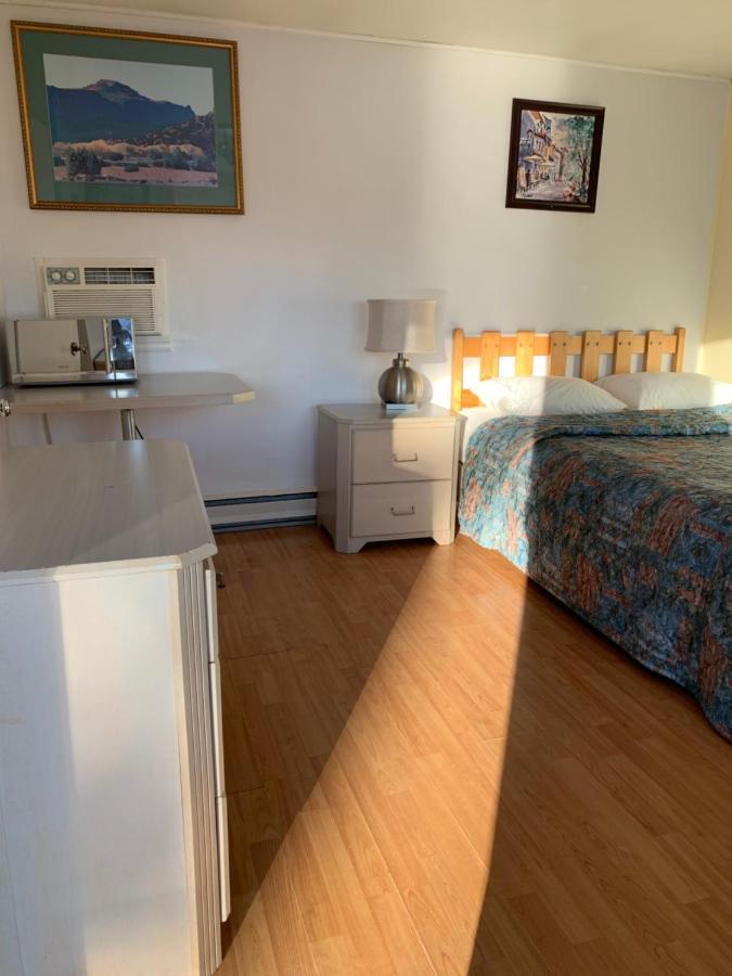 Le Jardin Motel 2*