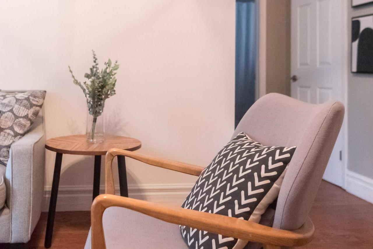 Amazing 2br In Heart Of Old