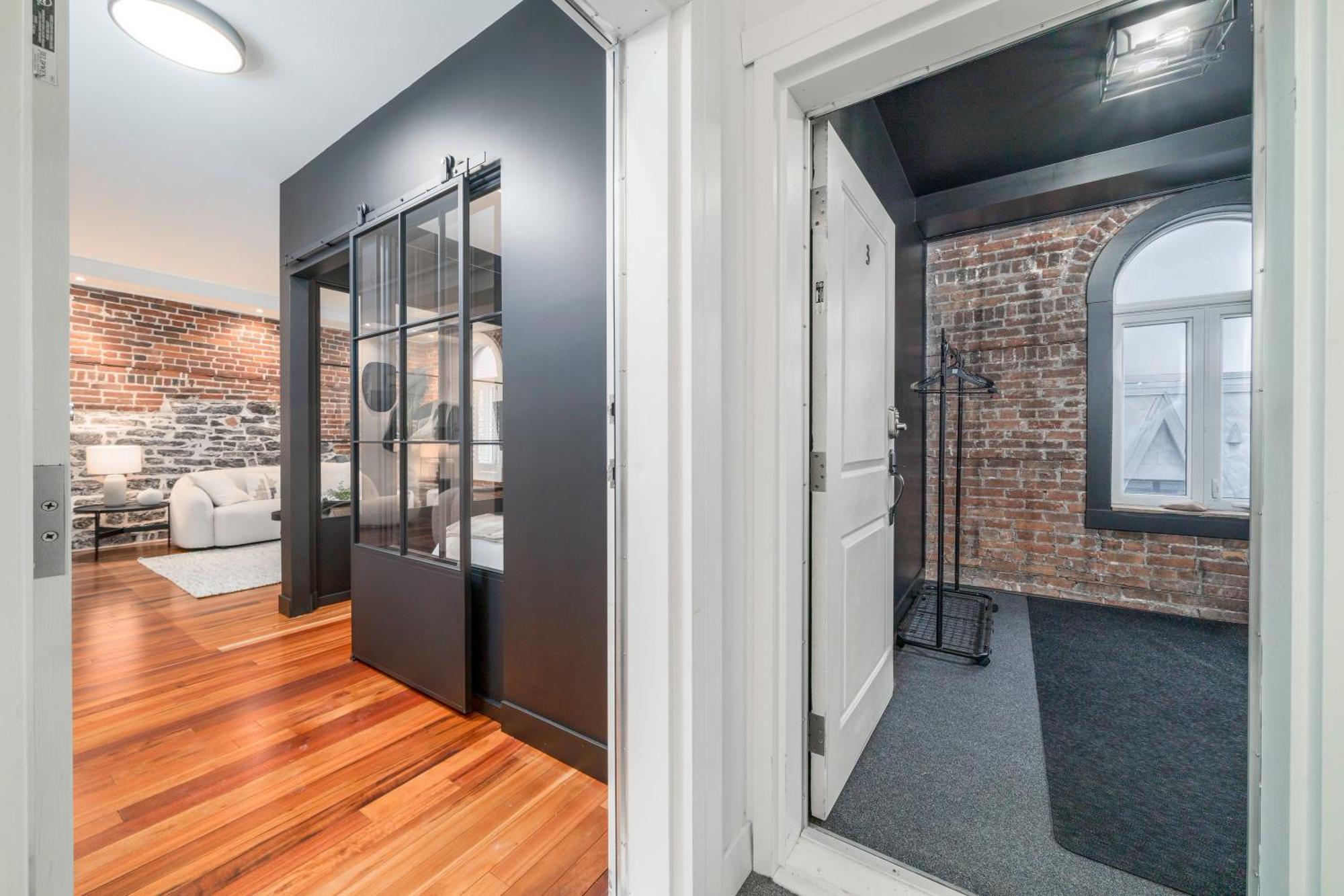Deluxe Penthouse / / 2 In 1 Downtown *