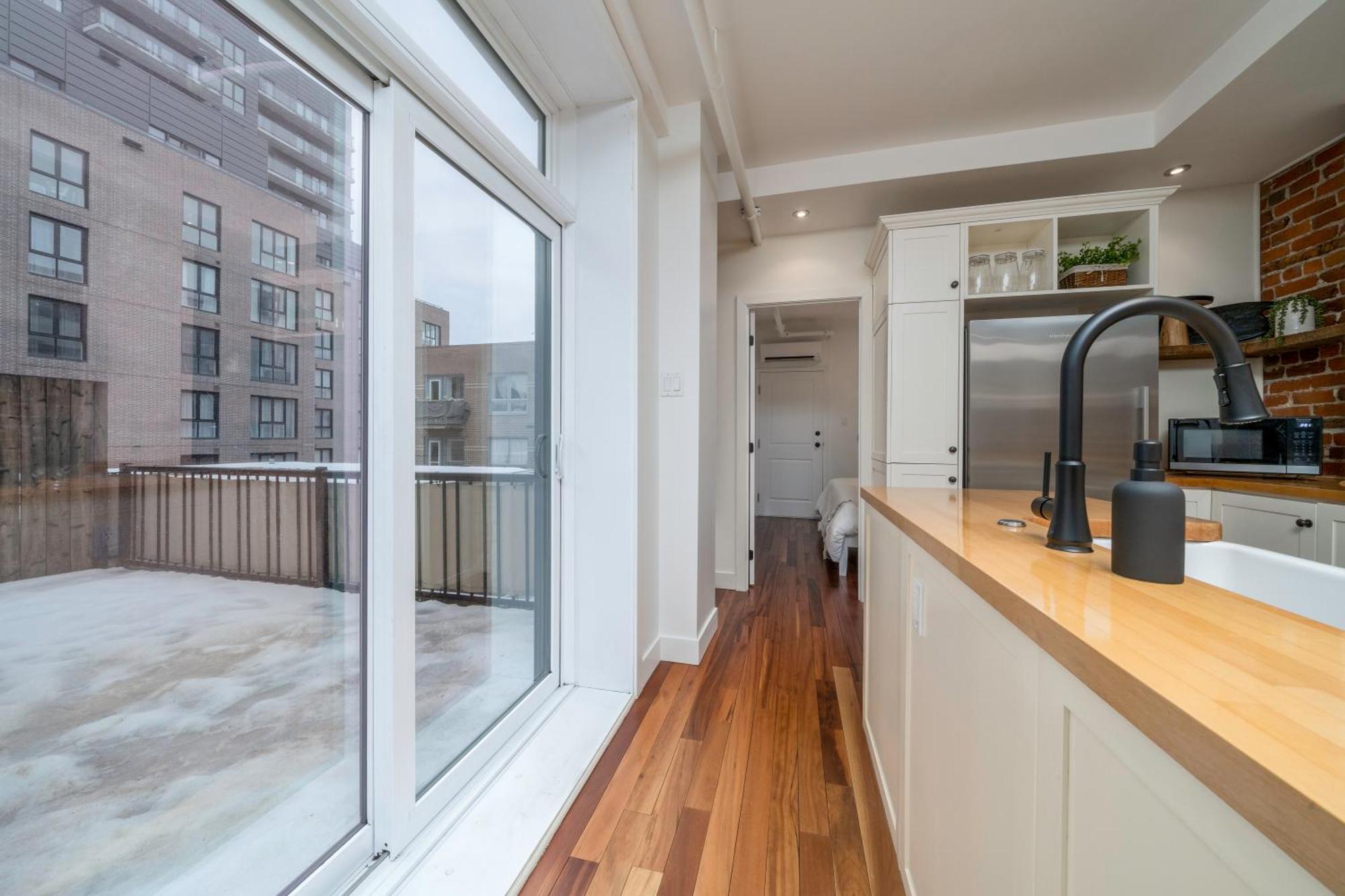 Deluxe Penthouse / / 2 In 1 Downtown Quebec City