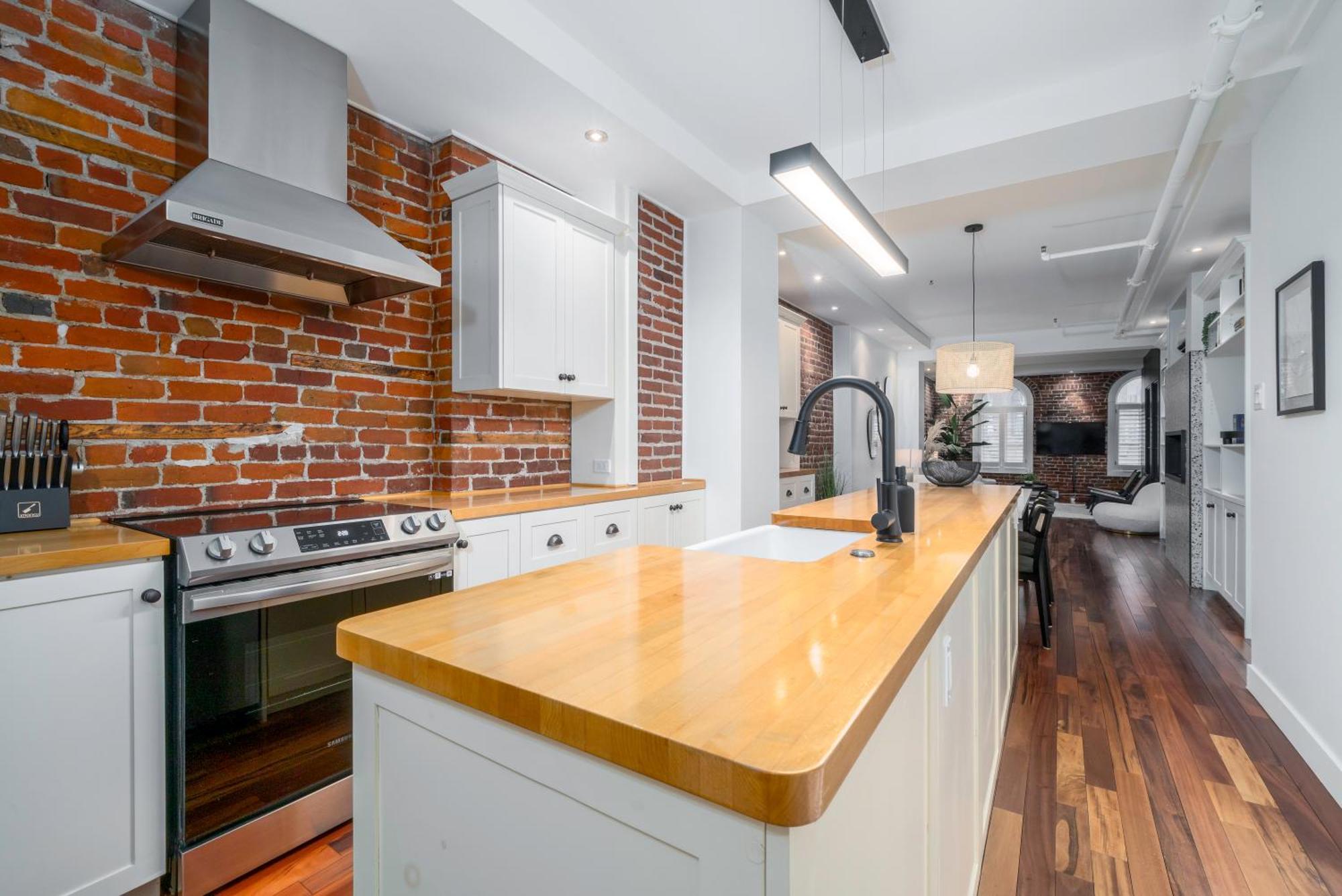 Deluxe Penthouse / / 2 In 1 Downtown Apartment *