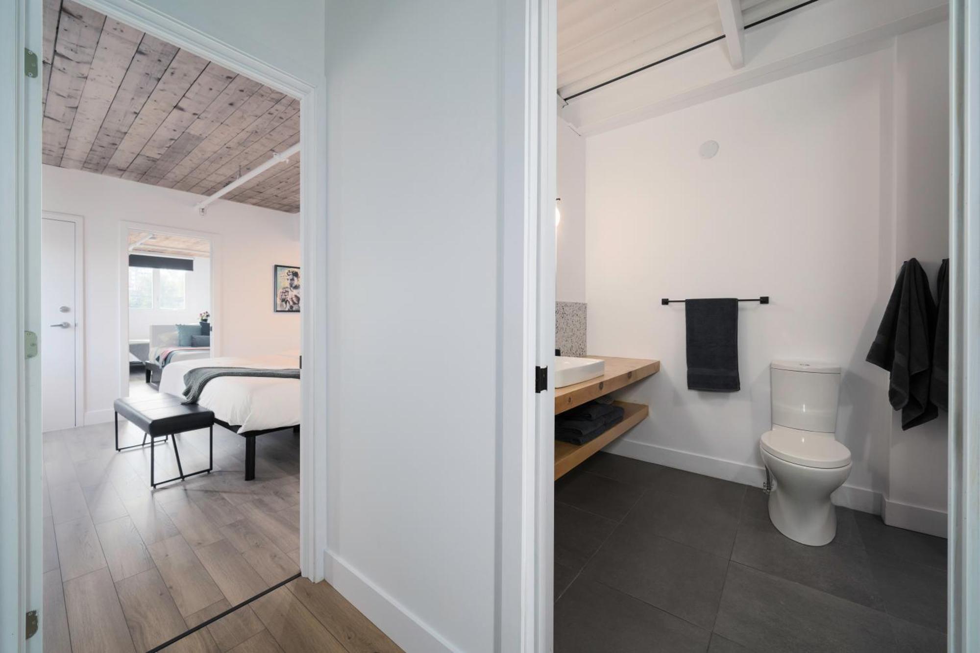 Deluxe Penthouse / / 2 In 1 Downtown Apartment